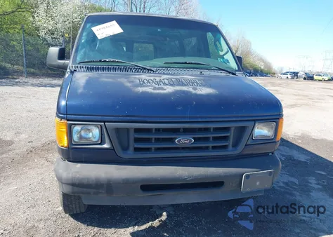 2004 Ford E-350 Super Duty Chateau/Xl/Xlt z USA, uszkodzony, nr VIN 1FMNE31L64HA11105